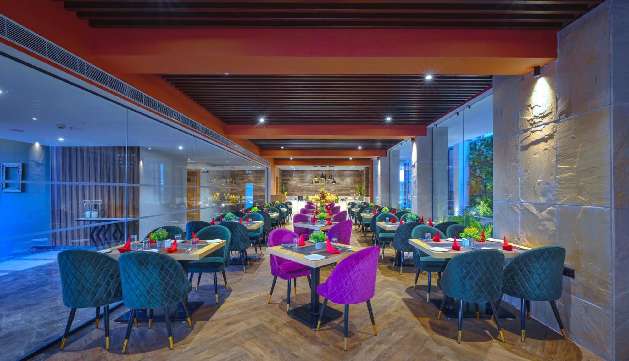 Royale Sarovar Portico Agra Agra  Εξωτερικό φωτογραφία