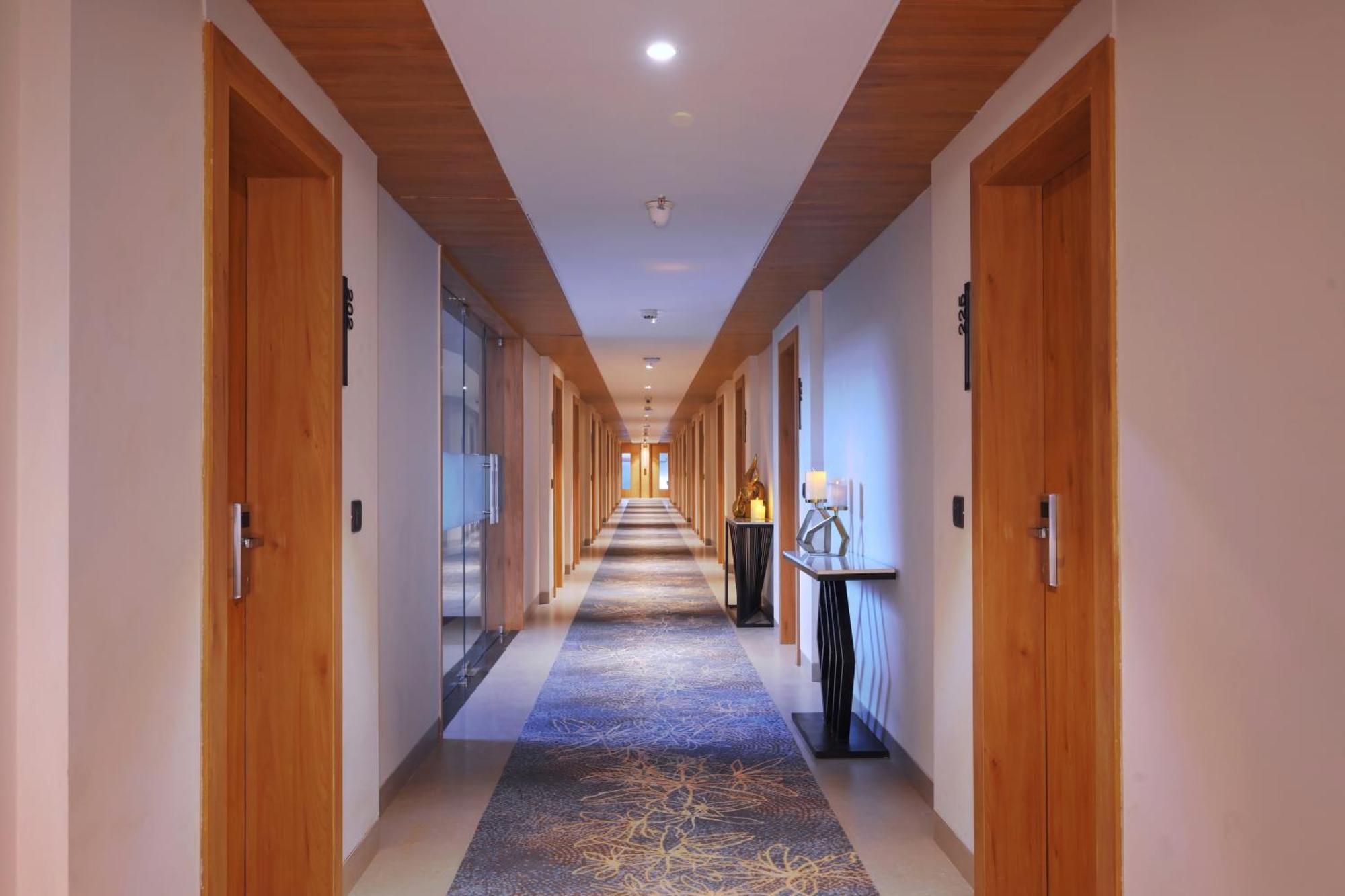 Royale Sarovar Portico Agra Agra  Εξωτερικό φωτογραφία