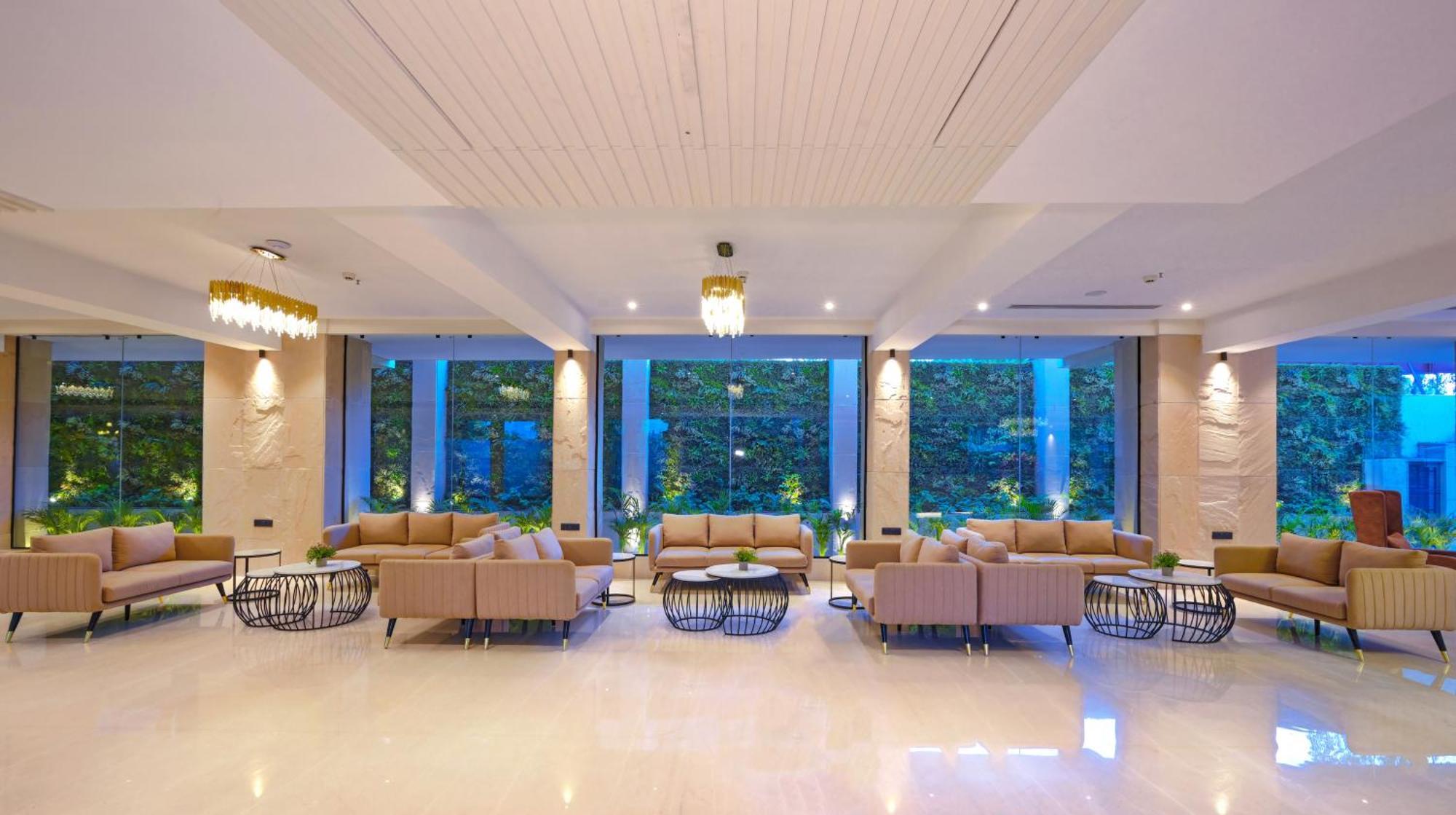 Royale Sarovar Portico Agra Agra  Εξωτερικό φωτογραφία
