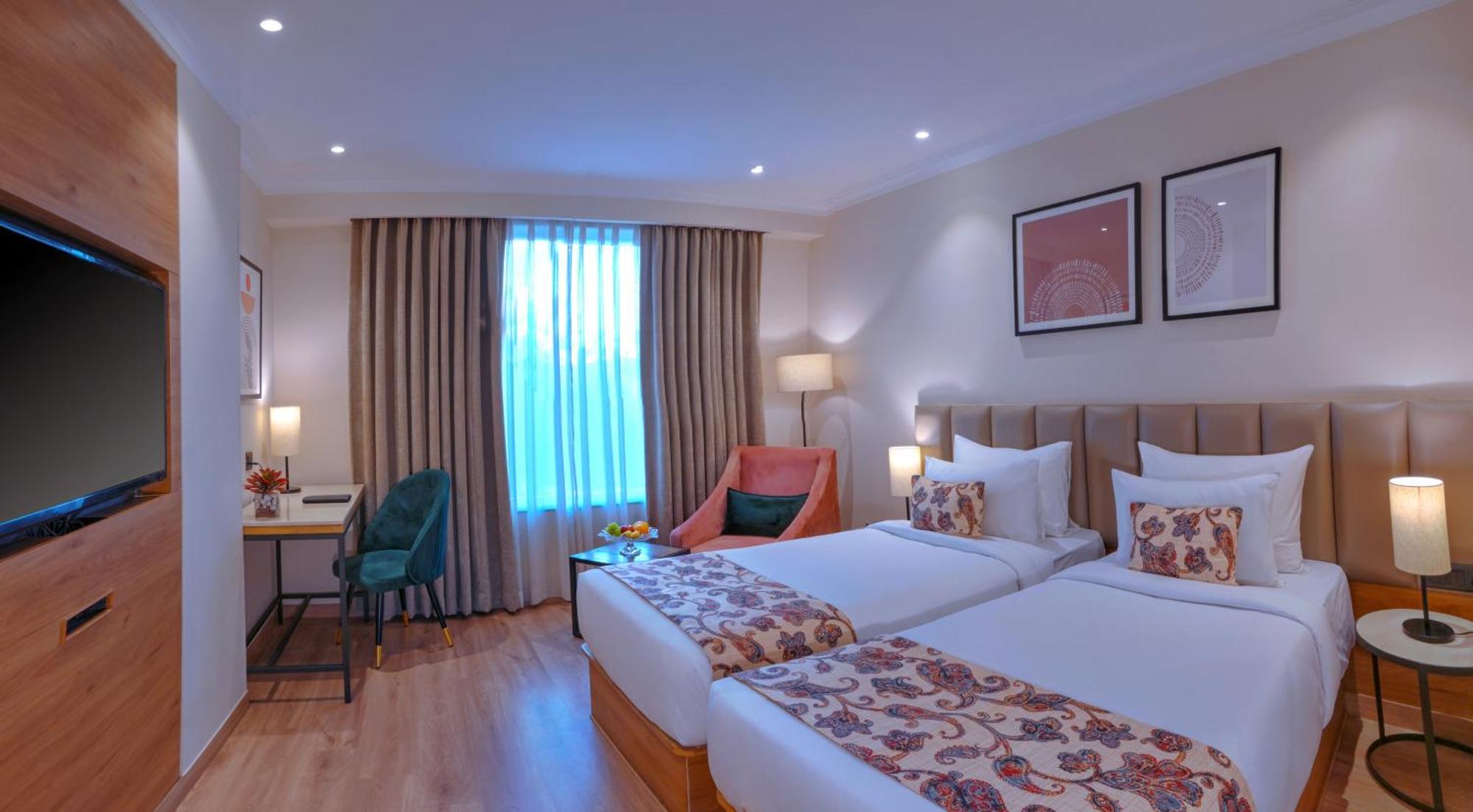 Royale Sarovar Portico Agra Agra  Εξωτερικό φωτογραφία