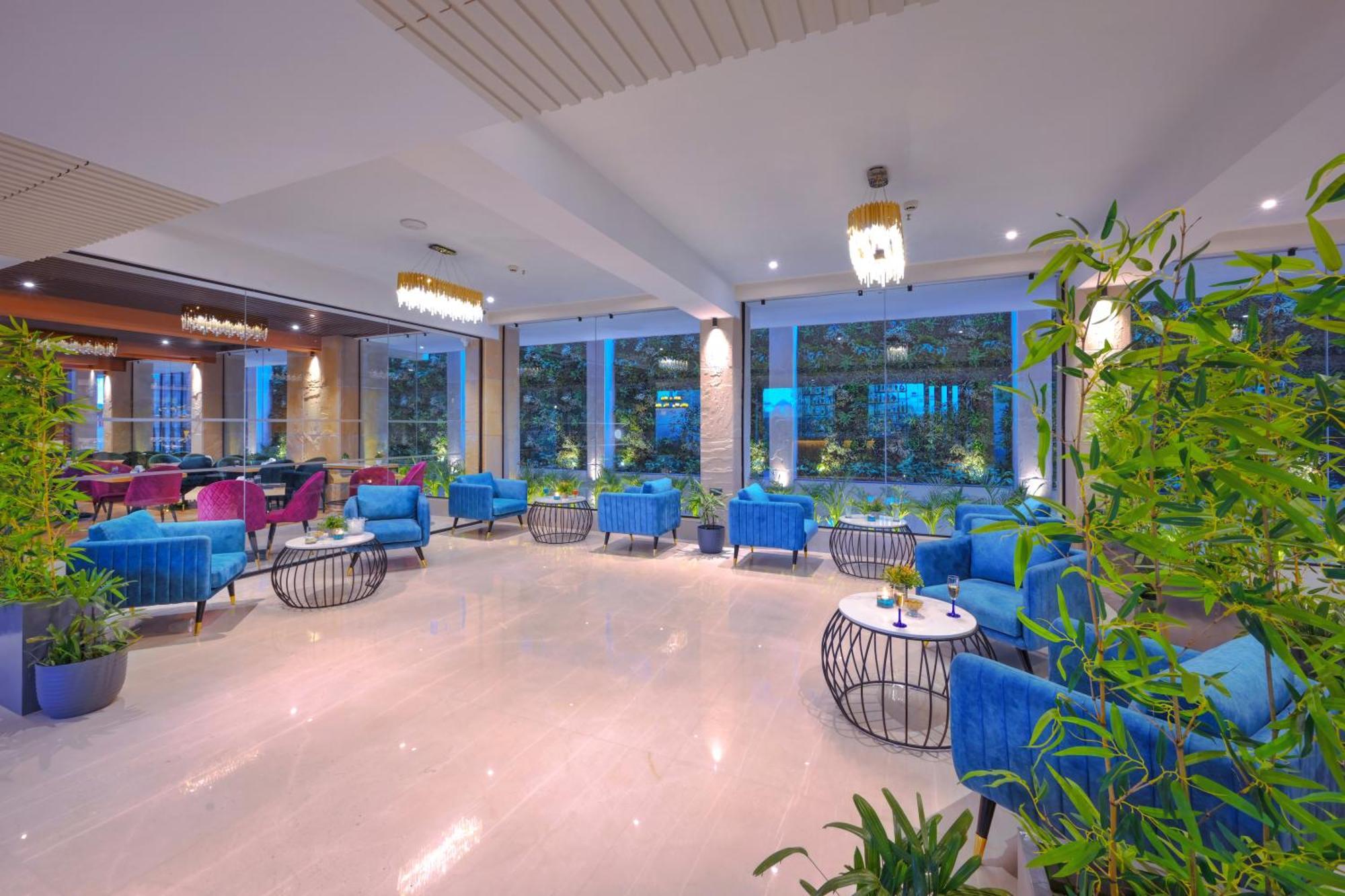 Royale Sarovar Portico Agra Agra  Εξωτερικό φωτογραφία