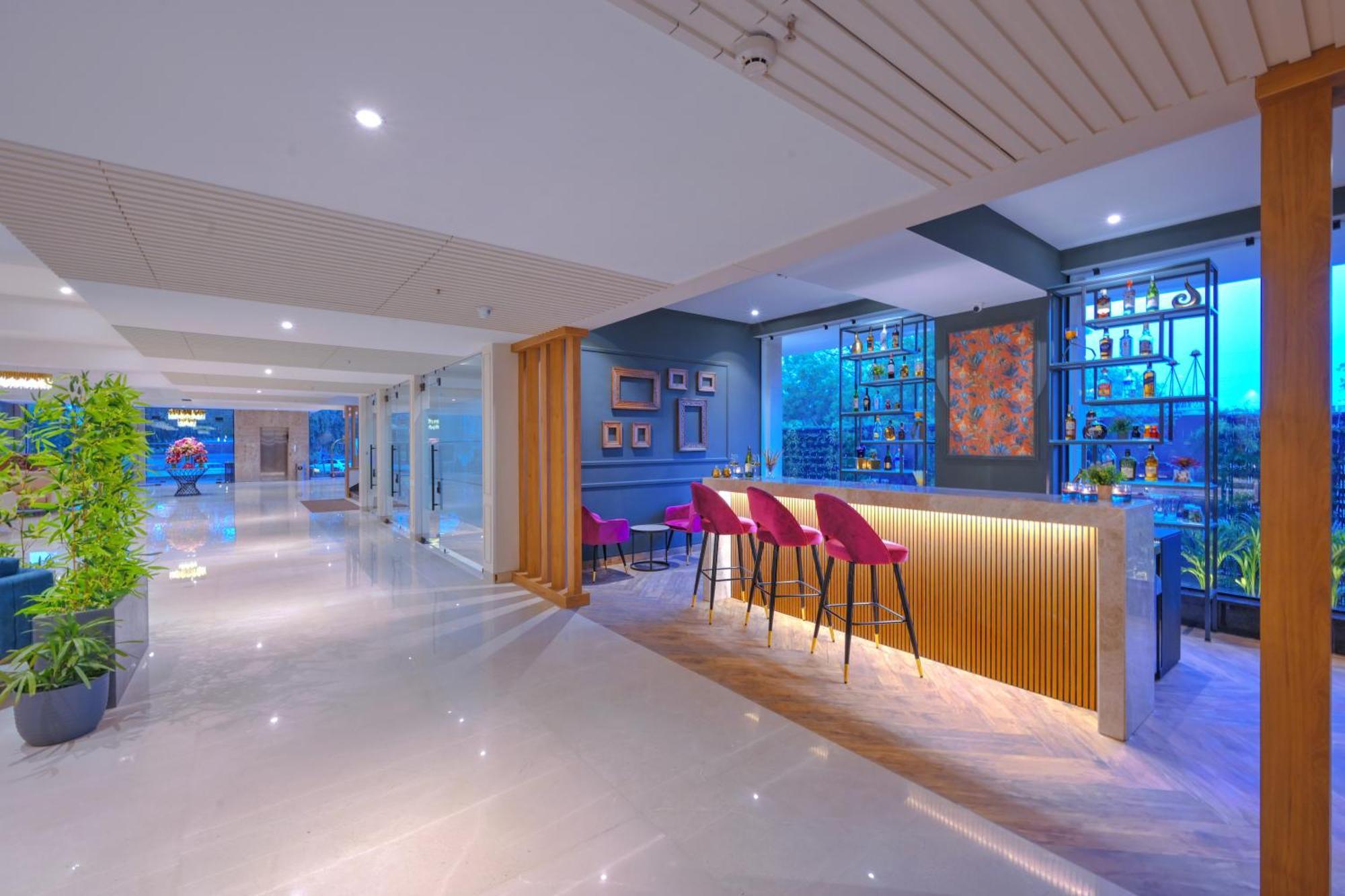 Royale Sarovar Portico Agra Agra  Εξωτερικό φωτογραφία